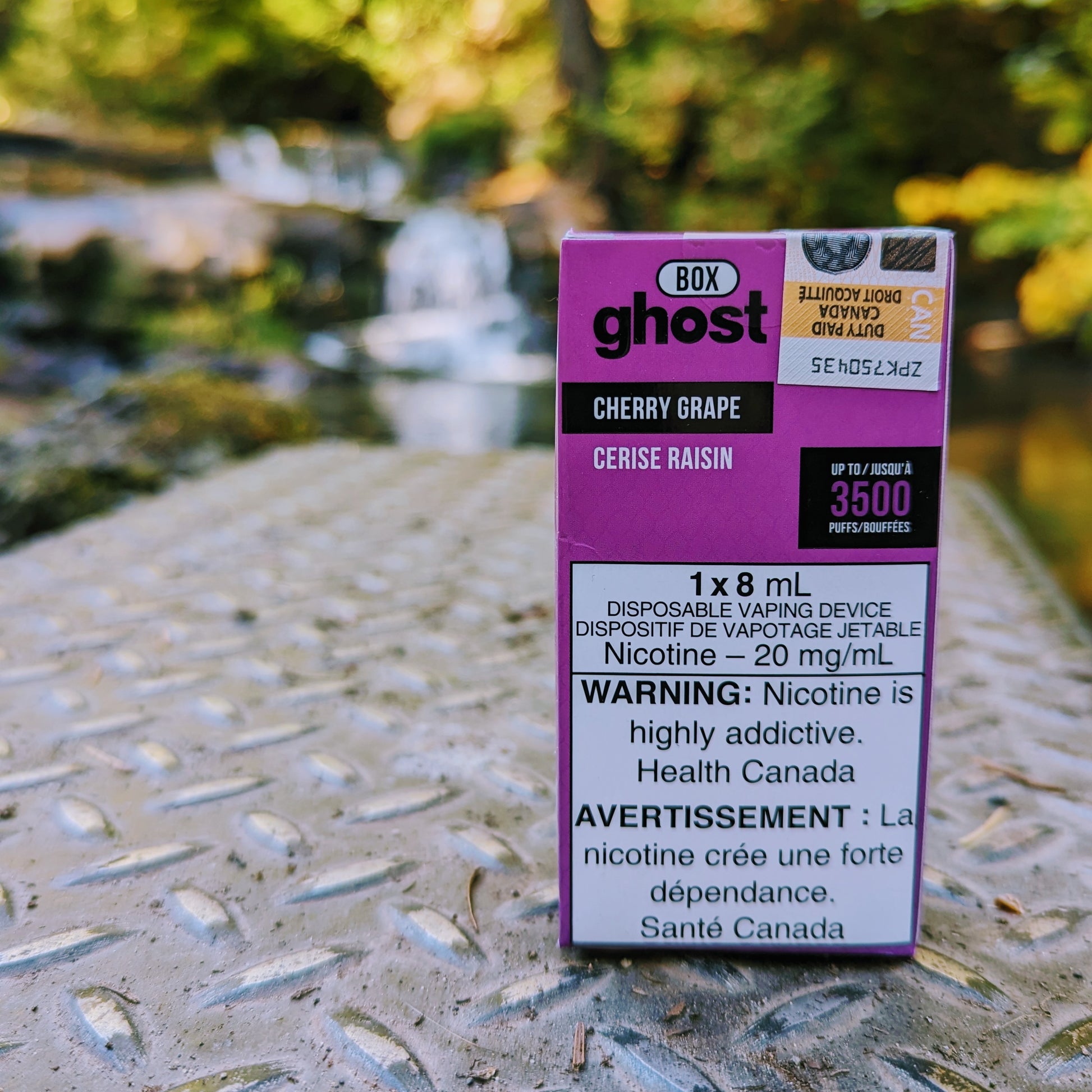 Ghost Box 3500 puff disposable vape flavour Cherry Grape